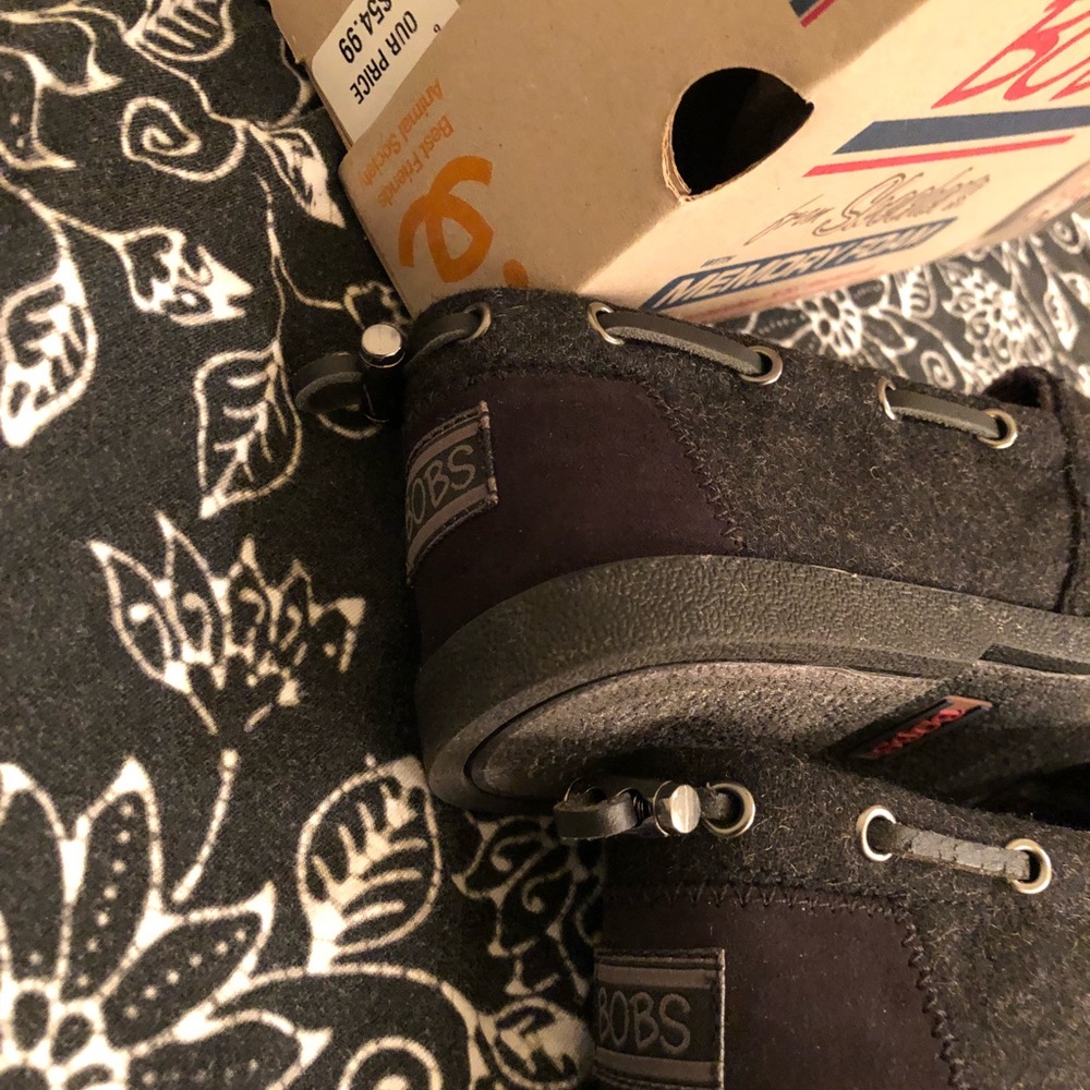 NWT Bob’s black slip on shoes - Picture 3 of 7